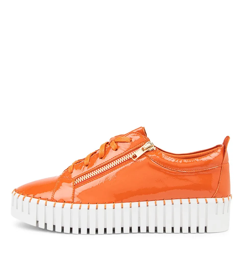 DJANGO & JULIETTE Bump Orange Patent Leather Sneakers Ws