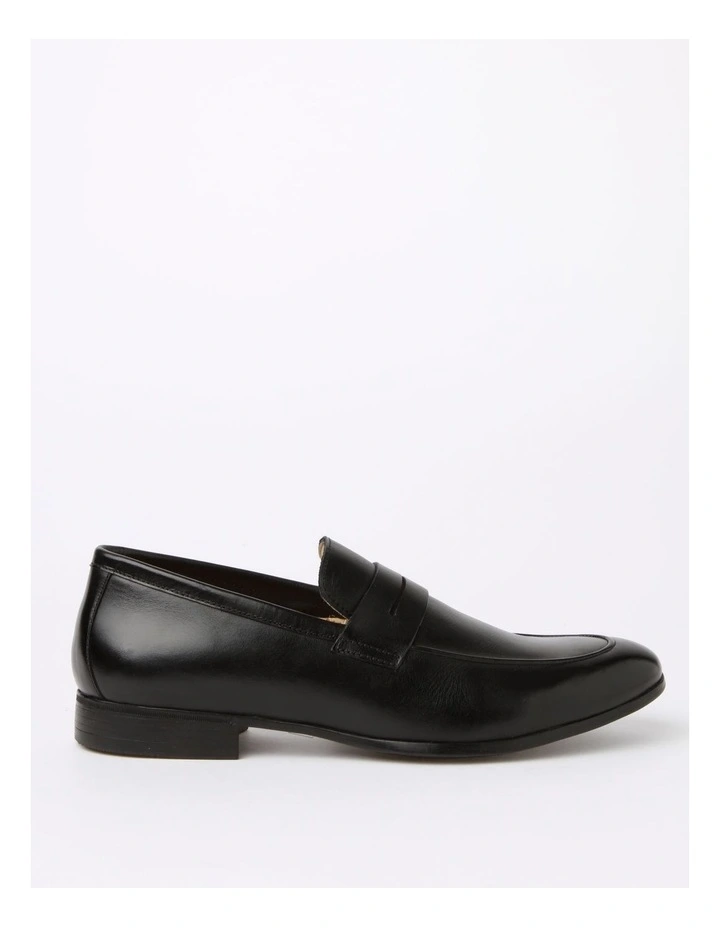 Jordan Penny Loafer in Black