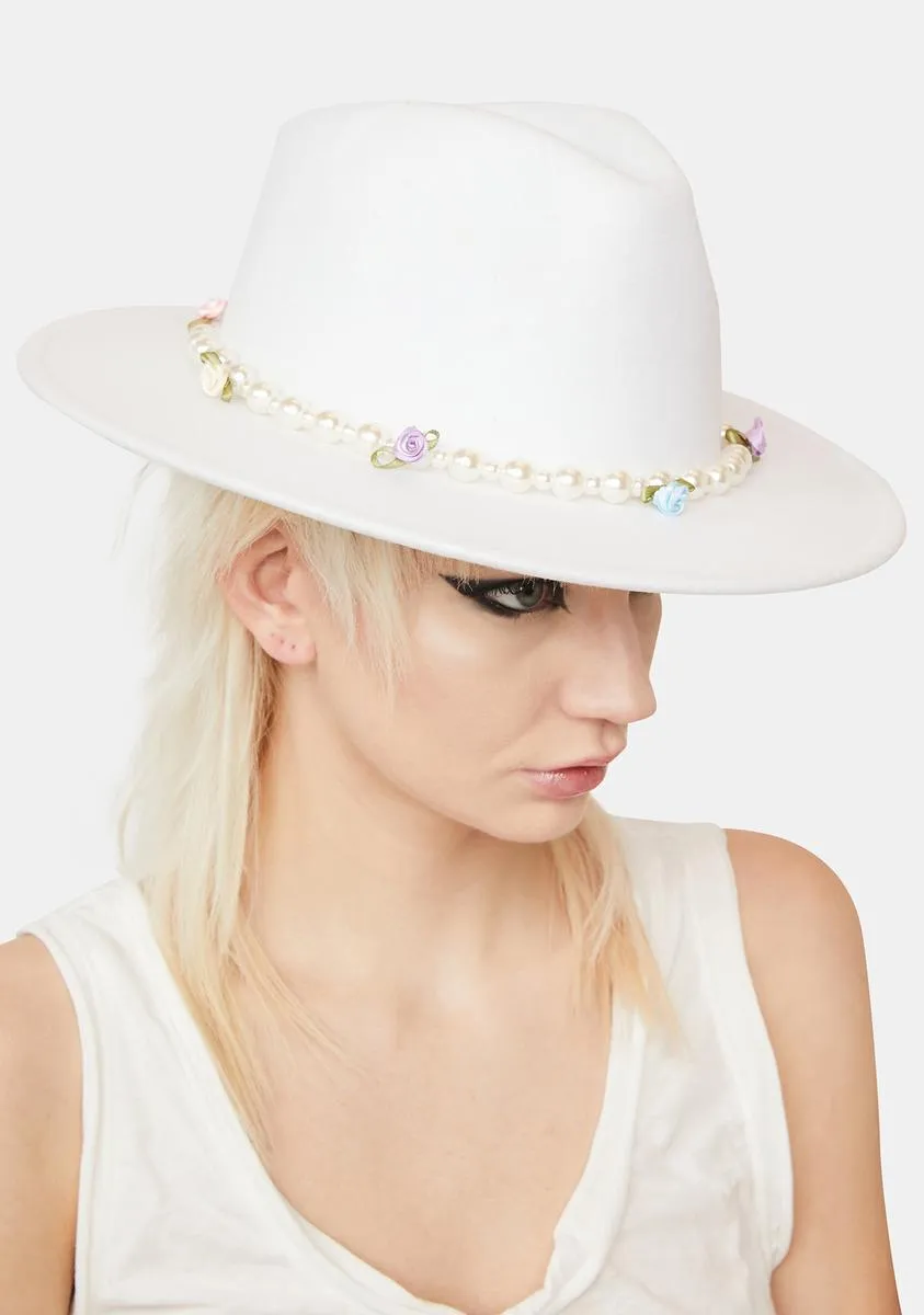 Keep It Cute Pearl Hat Chain-