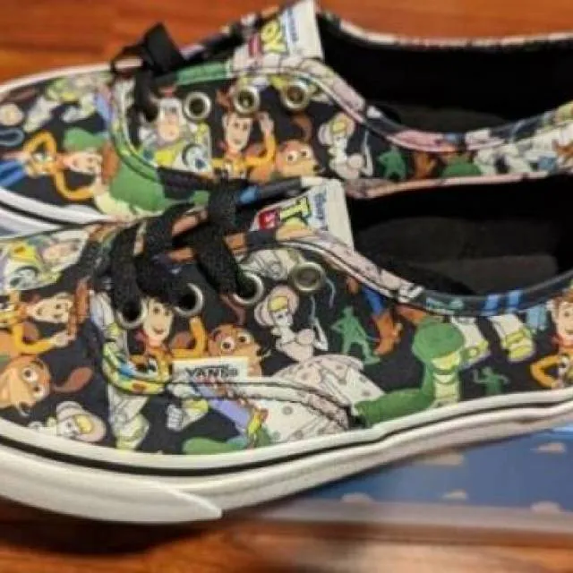 New vans x toy story authentic multi print black true white woody buzz women's