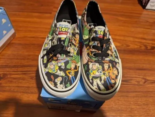 New vans x toy story authentic multi print black true white woody buzz women's