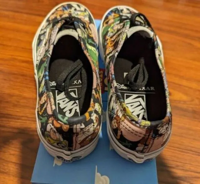 New vans x toy story authentic multi print black true white woody buzz women's