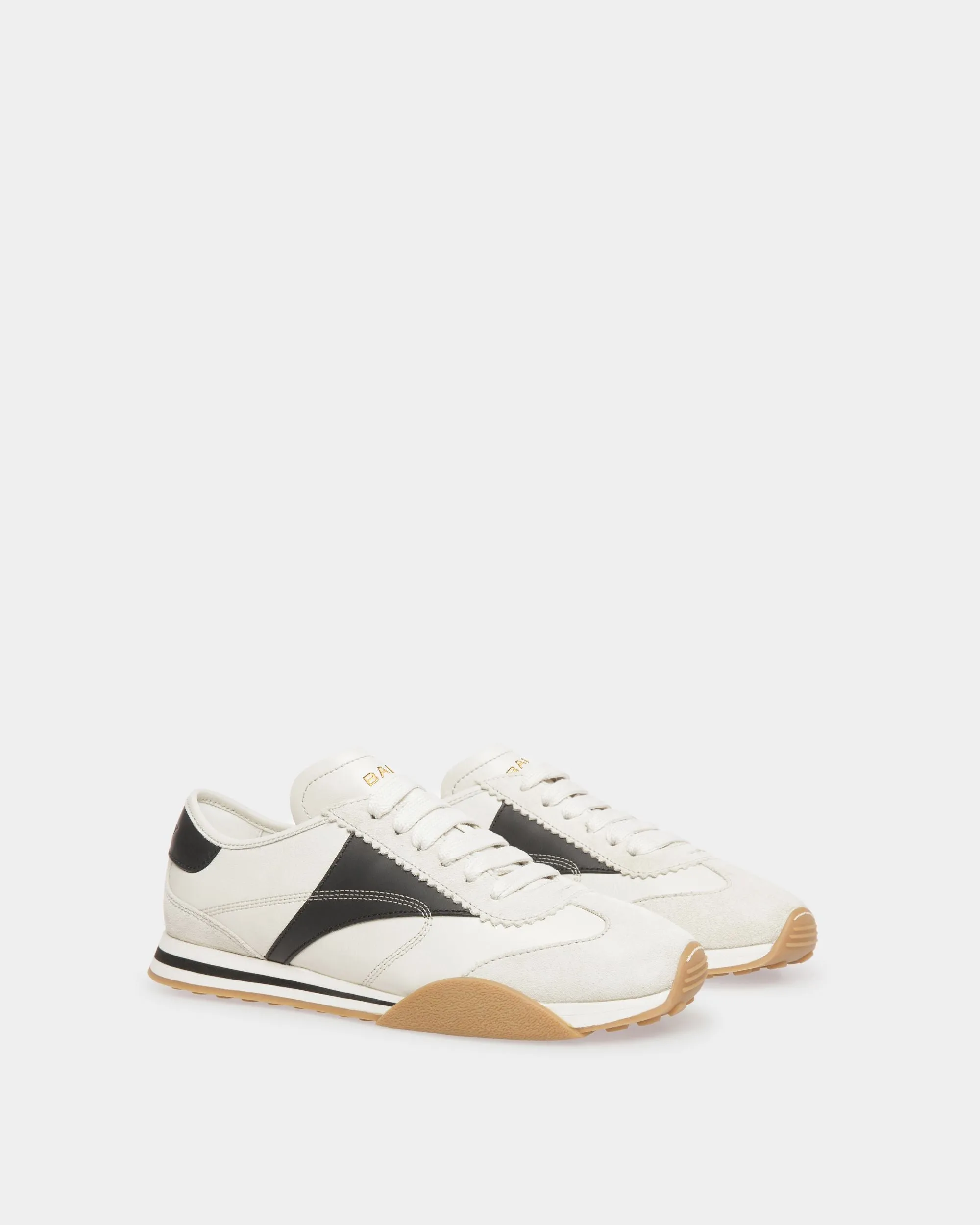 Sussex Sneakers In Black And Dusty White Leather