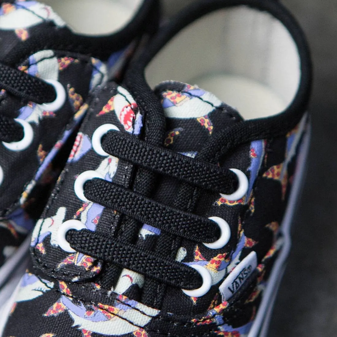 Vans Toddlers Authentic V Lace - Pizza Sharks (black / true white)